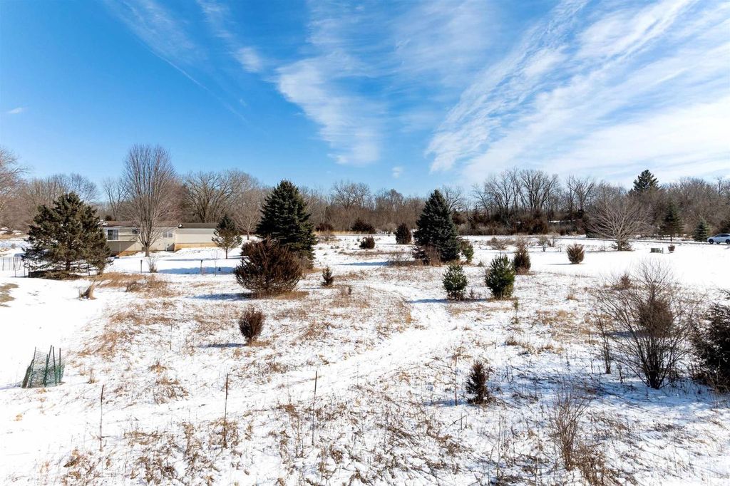Photo of Lot 11 Lakeview DRIVE, Green Lake, WI 54941 (MLS # 2017701)