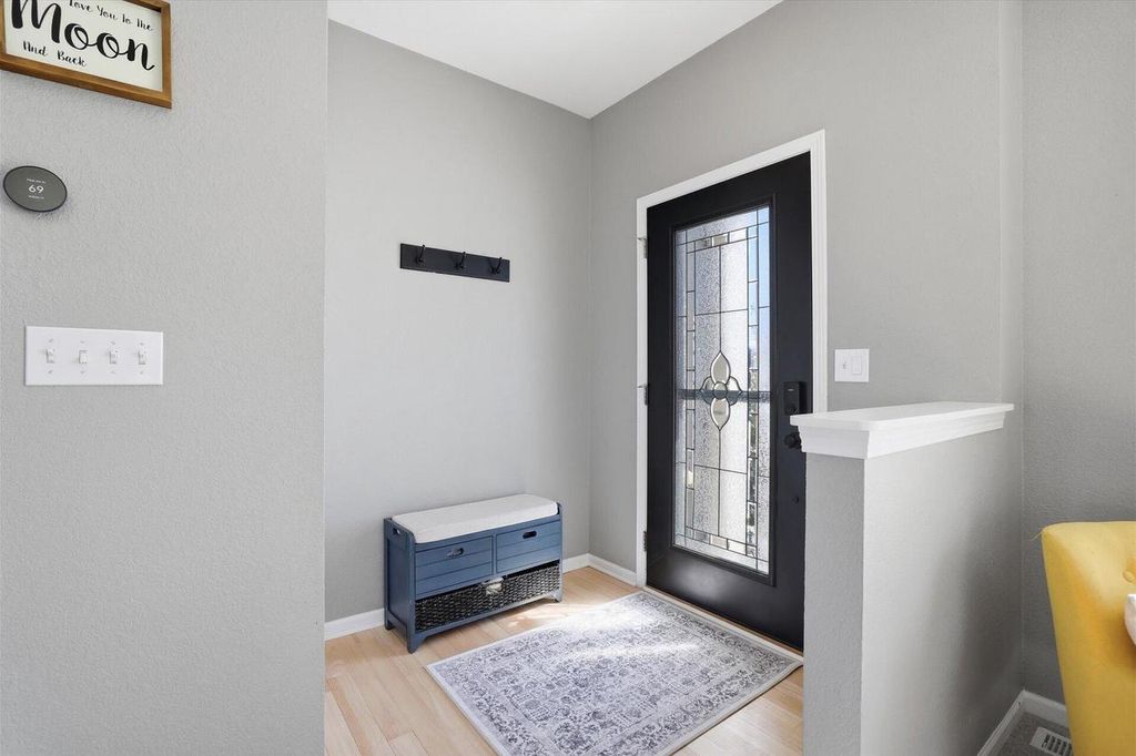 Photo of 734 Creekwood LANE, West Bend, WI 53095 (MLS # 1954314)