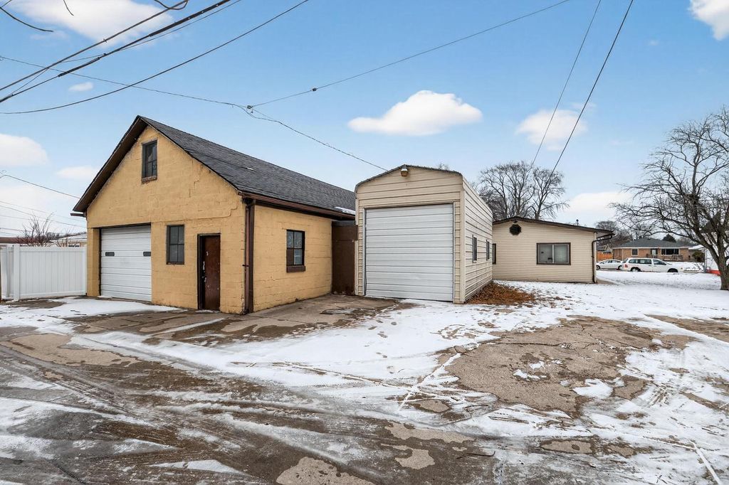 Photo of 3312 1st AVENUE, Racine, WI 53402 (MLS # 1946476)