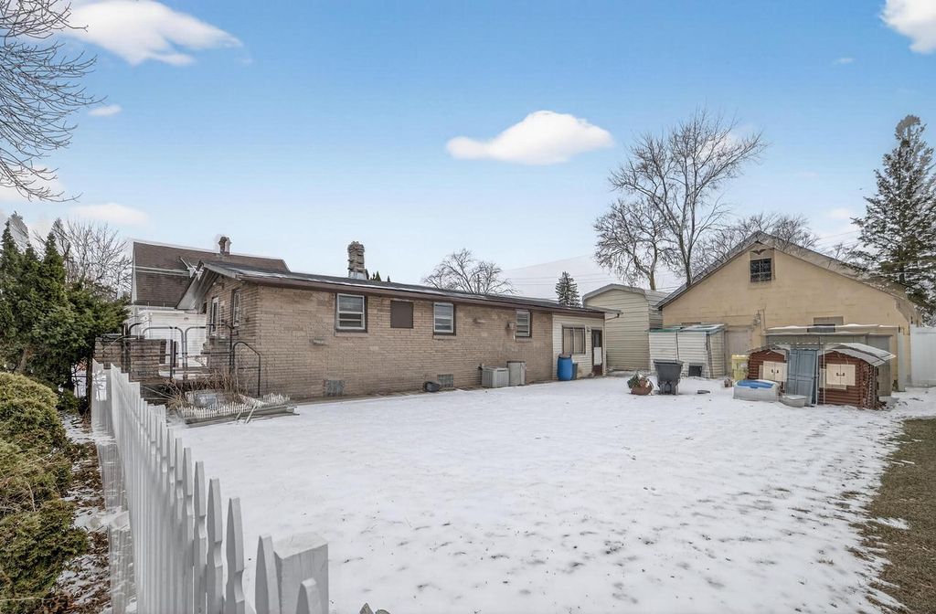 Photo of 3312 1st AVENUE, Racine, WI 53402 (MLS # 1946476)