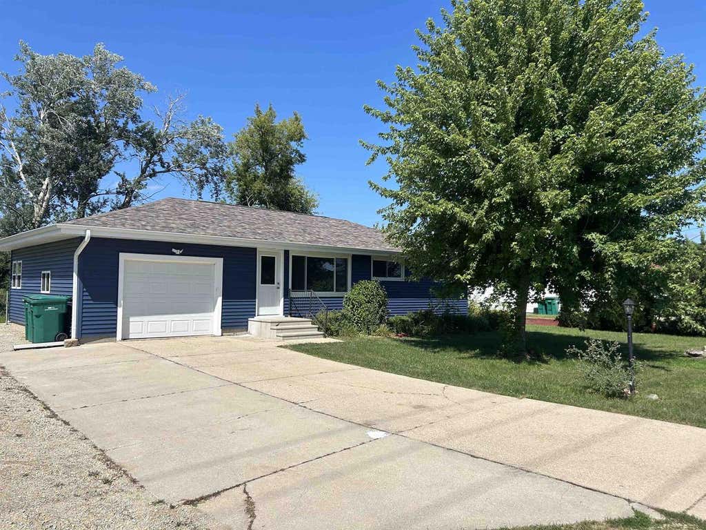 Photo of 3046 West Avalon ROAD, Janesville, WI 53546 (MLS # 2029789)