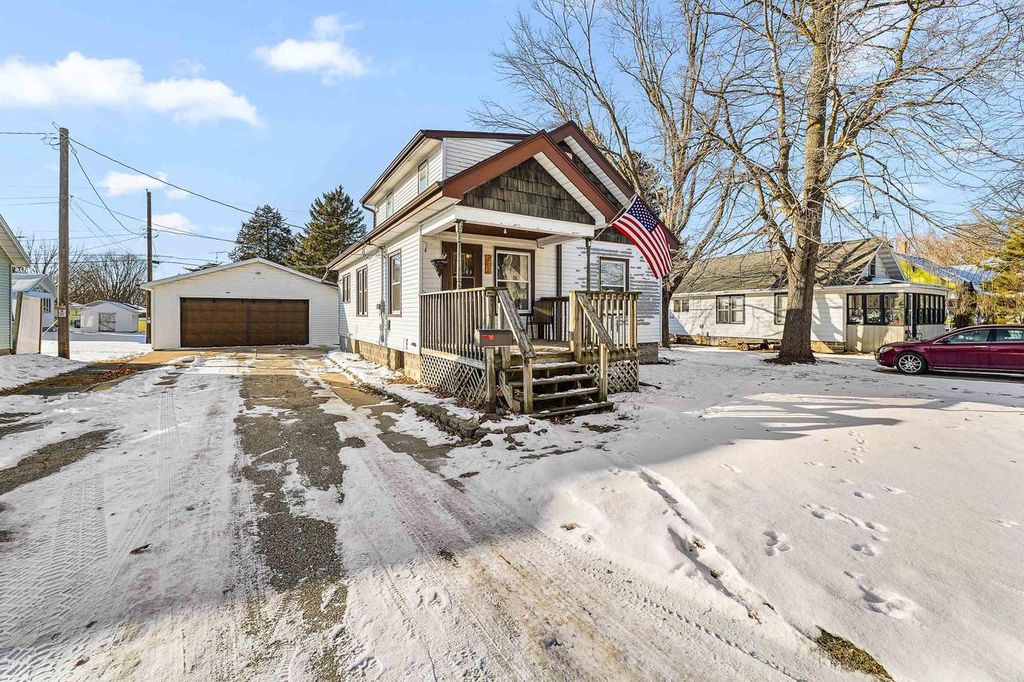 Photo of 262 Walker STREET, Waupun, WI 53963 (MLS # 2016125)