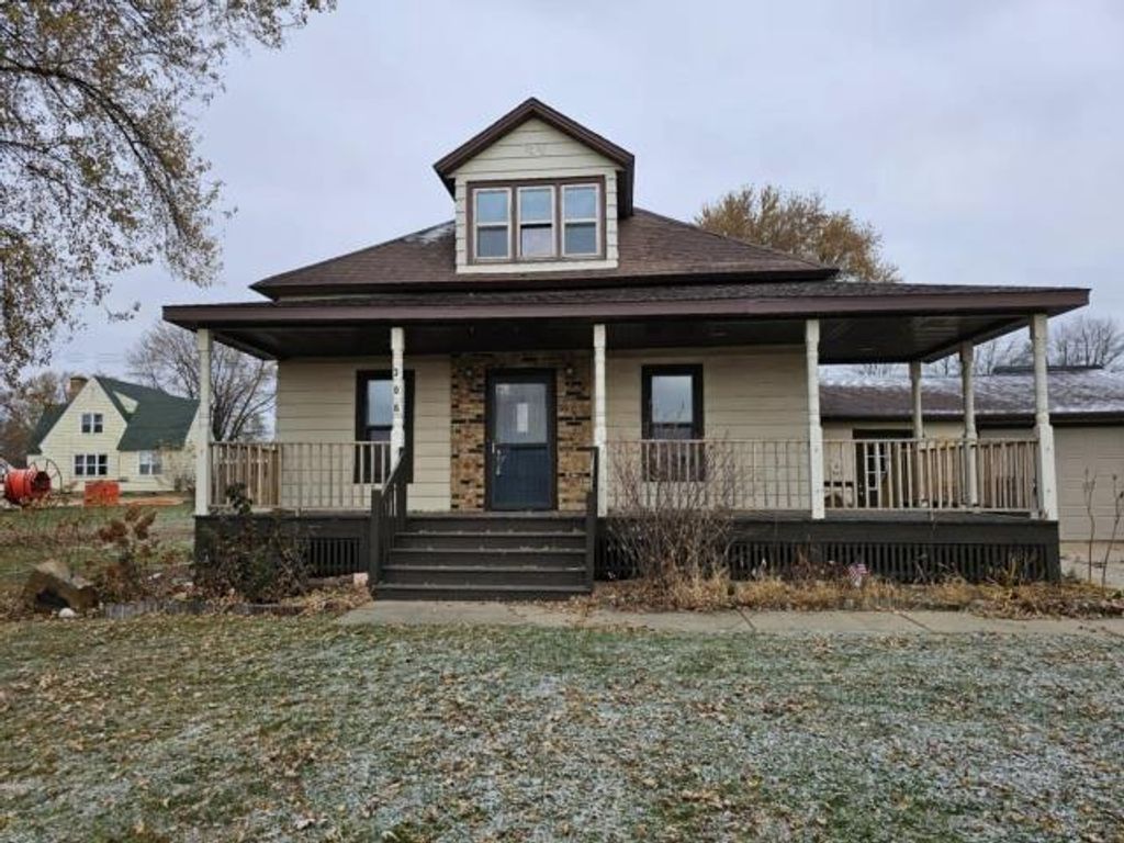 Photo of 306 E Clark STREET, Spencer, WI 54479 (MLS # 22505363)