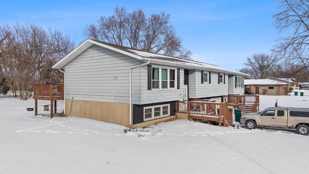 Photo of 451 Bonnie ROAD, Cottage Grove, WI 53527 (MLS # 2015302)