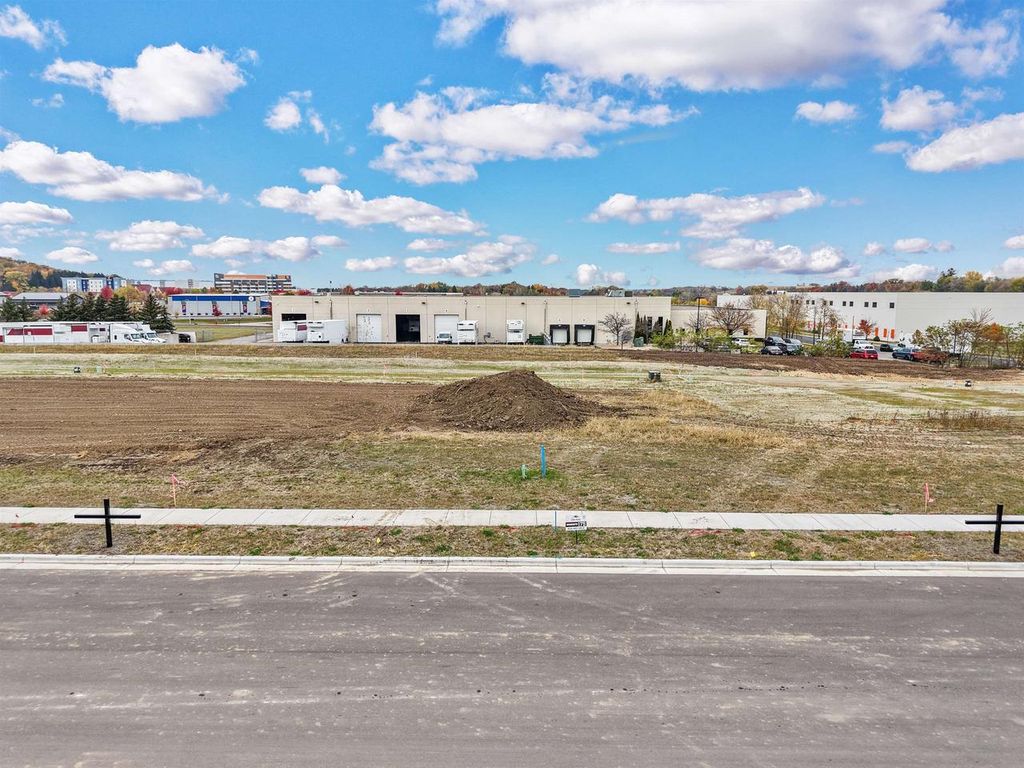 Photo of 304 Michelle LANE, Cottage Grove, WI 53527 (MLS # 2013111)