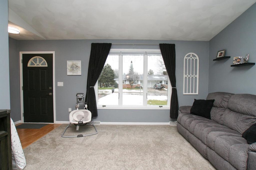 Photo of 3618 La Mancha DRIVE, Janesville, WI 53546 (MLS # 2013922)