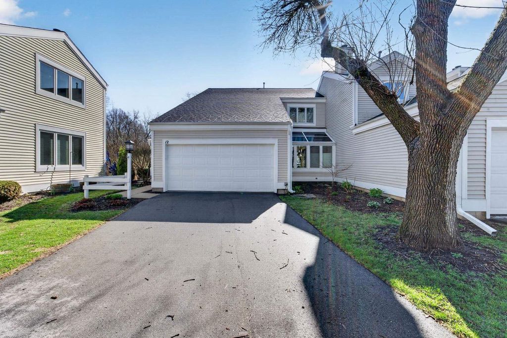 Photo of 12 Oak Creek TRAIL, Madison, WI 53717 (MLS # 2017729)