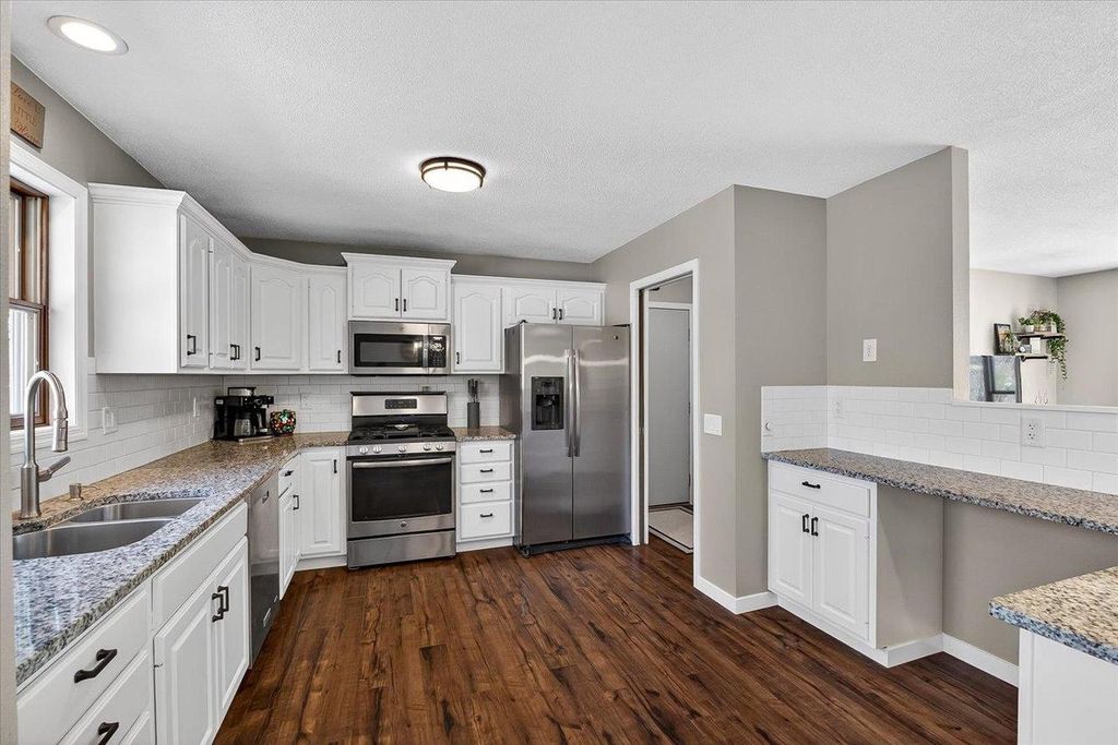 Photo of 690 French COURT, Oregon, WI 53575 (MLS # 2018190)