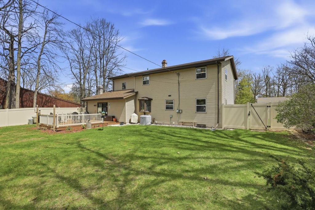 Photo of 2511 S Carpenter STREET, Appleton, WI 54915 (MLS # 50324466)