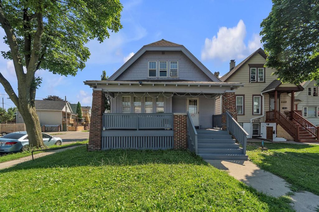 Photo of 2111 W Burnham STREET #2111A, Milwaukee, WI 53204 (MLS # 1962091)
