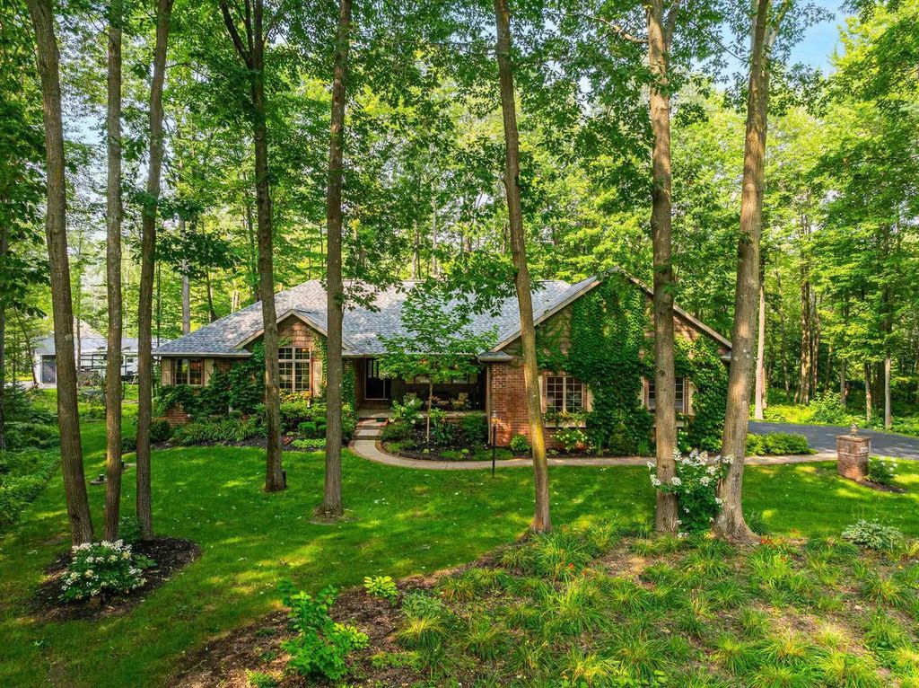 Photo of 7068 Lone Oak LANE, Sobieski, WI 54171 (MLS # 50321194)