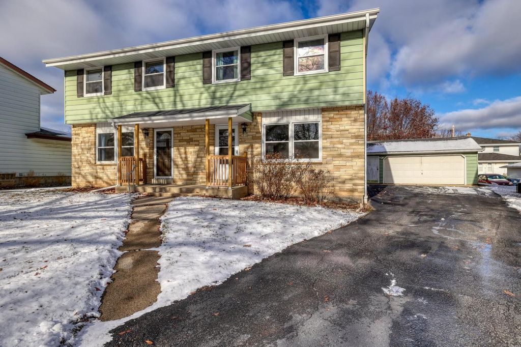 Photo of 7850 W Van Beck AVENUE #7852, Milwaukee, WI 53220 (MLS # 1947009)