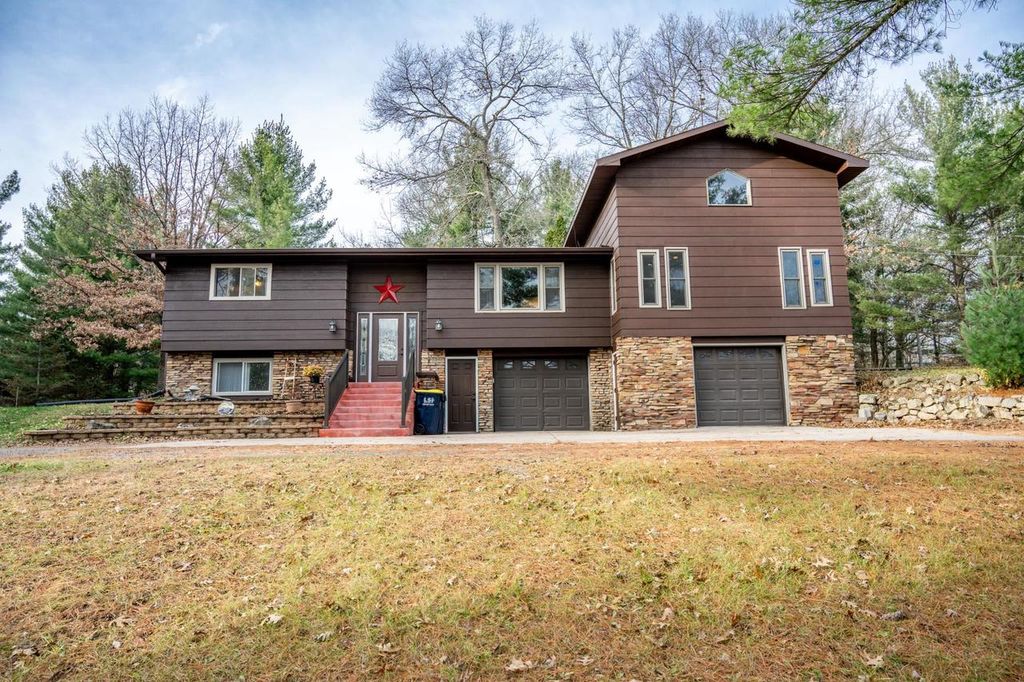 Photo of W4706 51st STREET, Mauston, WI 53948 (MLS # 2013252)