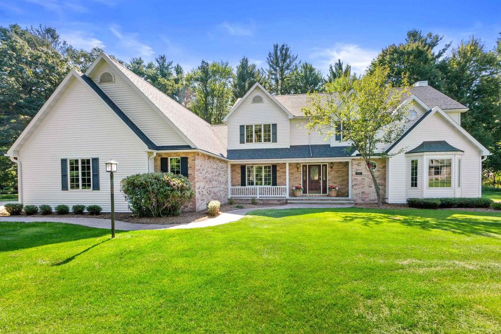 Photo of 2211 Bridle PATH, Wisconsin Rapids, WI 54494 (MLS # 22601344)