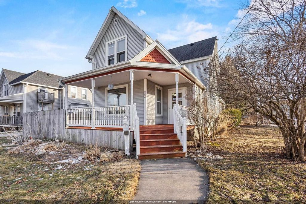 Photo of 303 E McKinley STREET, Appleton, WI 54915 (MLS # 50322175)