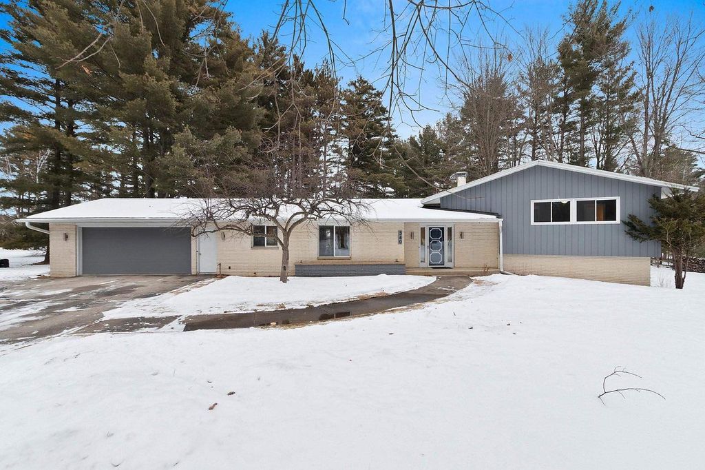 Photo of 540 Jackson COURT, Peshtigo, WI 54157 (MLS # 50320707)