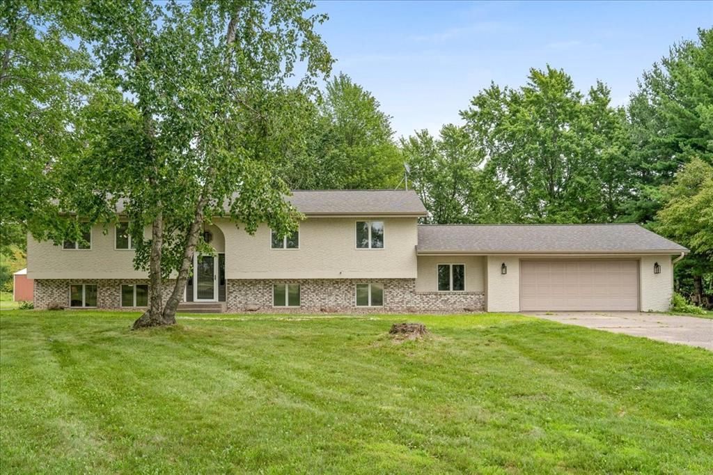 Photo of 1735 Highway 63, New Richmond, WI 54017 (MLS # 1600944)