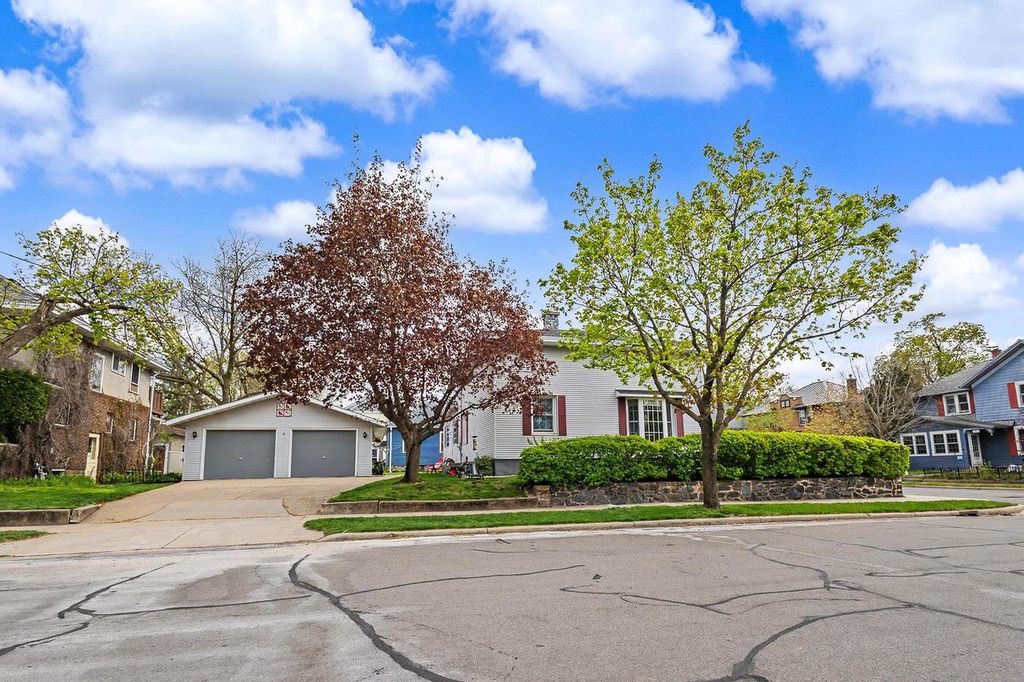 Photo of 1901 Strongs AVENUE, Stevens Point, WI 54481 (MLS # 22601948)