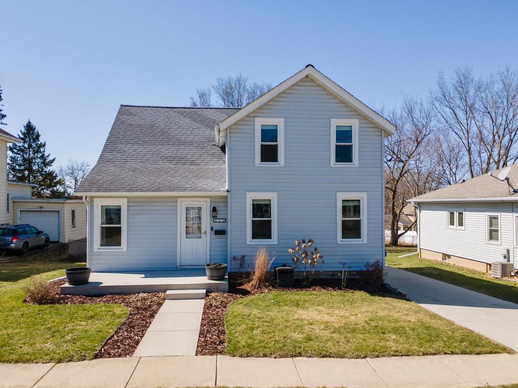 Photo of 321 Clarence STREET, Fort Atkinson, WI 53538 (MLS # 2019279)