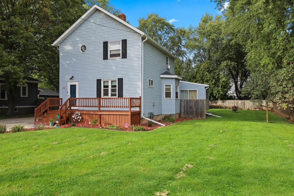 Photo of 1020 Dousman STREET, Green Bay, WI 54303 (MLS # 50332885)