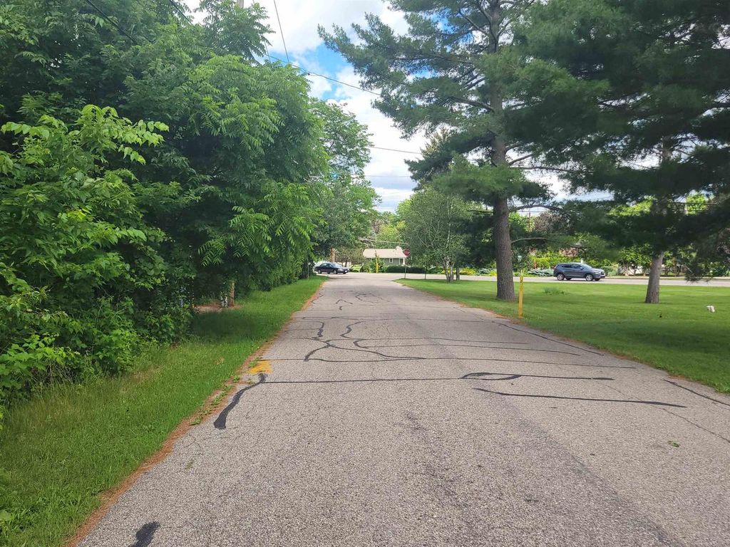 Photo of Schuster DRIVE, Beloit, WI 53511 (MLS # 2026338)