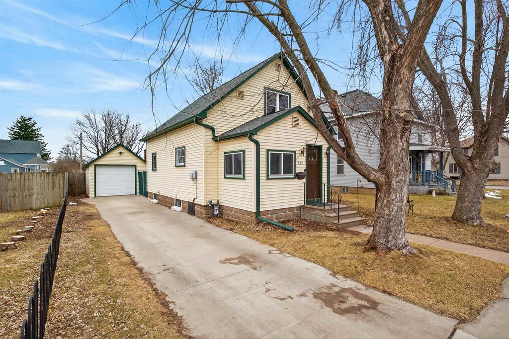 Photo of 420 10th Street South St, Wisconsin Rapids, WI 54494 (MLS # 22600910)