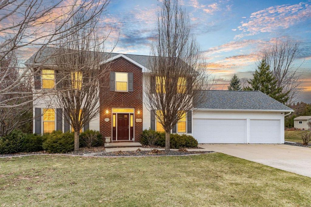 Photo of N1769 Ivy LANE, Greenville, WI 54942 (MLS # 50323384)