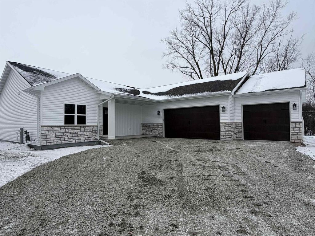 Photo of 126 Southfield COURT, Neenah, WI 54956 (MLS # 50320792)