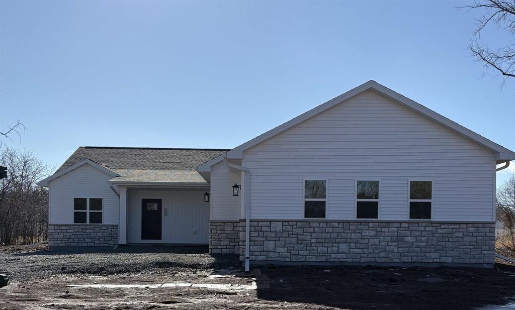 Photo of 126 Southfield COURT, Neenah, WI 54956 (MLS # 50320792)