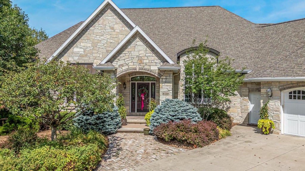 Photo of W7358 W Spencer ROAD, Appleton, WI 54914 (MLS # 50334962)
