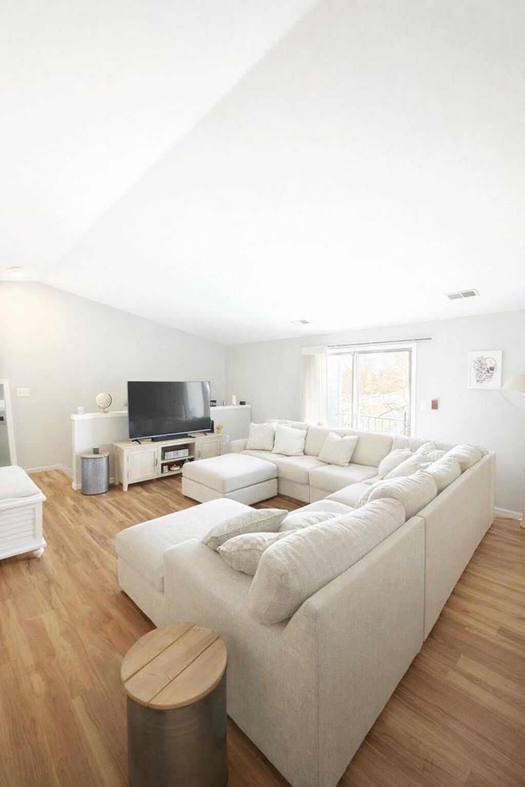 Photo of 1388 30th AVENUE #H, Kenosha, WI 53144 (MLS # 1947897)