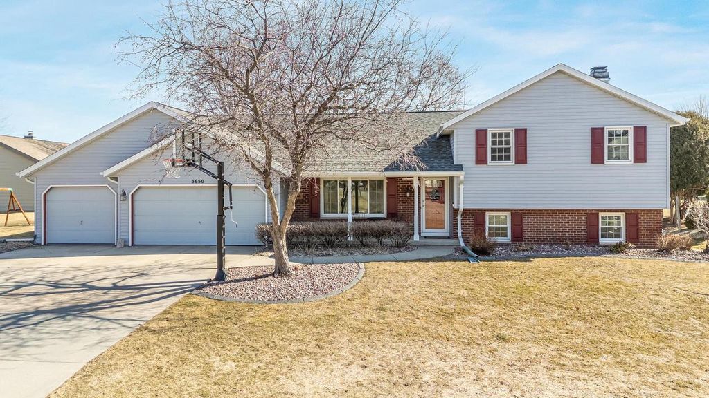 Photo of 3650 N Chappell DRIVE, WI 54914 (MLS # 50321764)