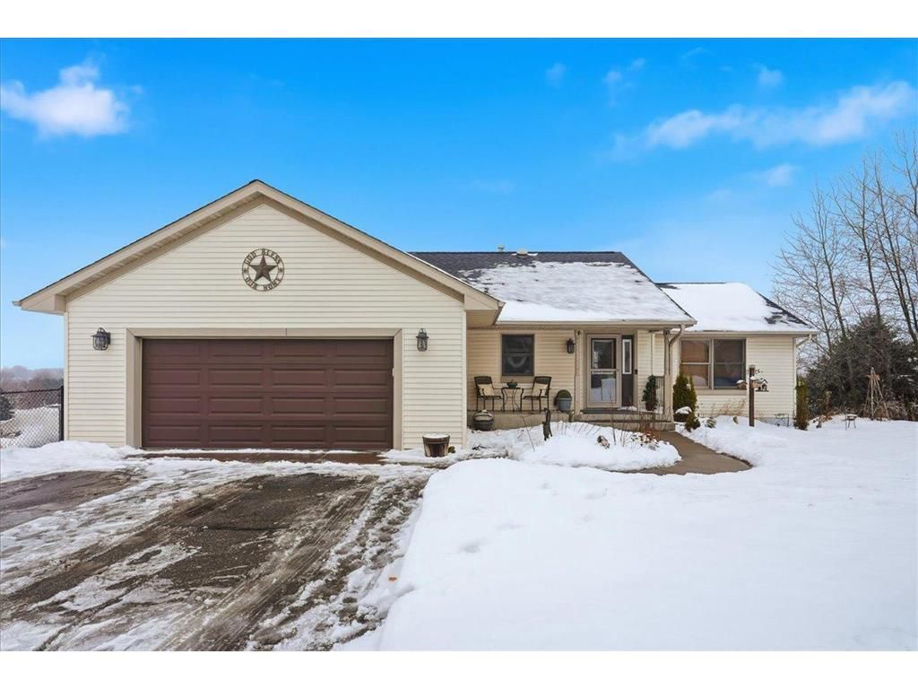 Photo of 1533 Hallewood BOULEVARD, New Richmond, WI 54017 (MLS # 7004485)