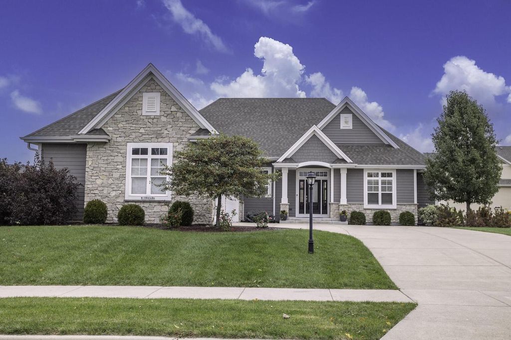 Photo of W198N5686 Powell DRIVE, Menomonee Falls, WI 53051 (MLS # 1945782)