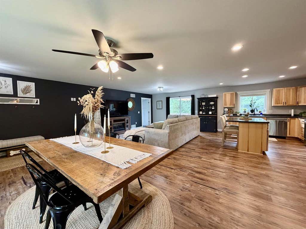 Photo of E10643 Lee LANE, Baraboo, WI 53913 (MLS # 2030148)