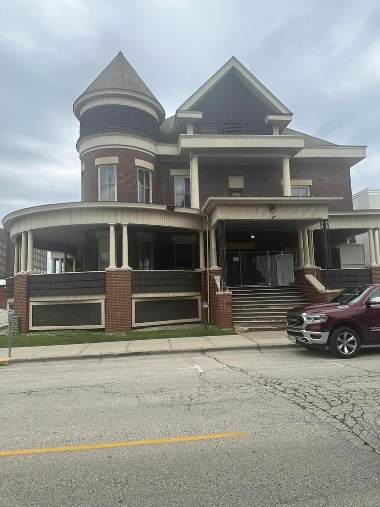 Photo of 33 Sheboygan STREET, Fond Du Lac, WI 54935 (MLS # 50327806)