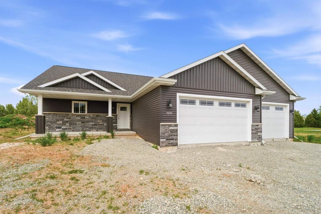 Photo of W7097 Jaclyn LANE, Greenville, WI 54942 (MLS # 50326073)