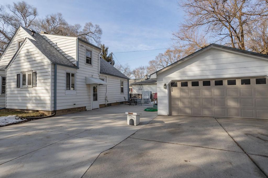Photo of W229S8600 Big Bend DRIVE, Big Bend, WI 53103 (MLS # 1950438)