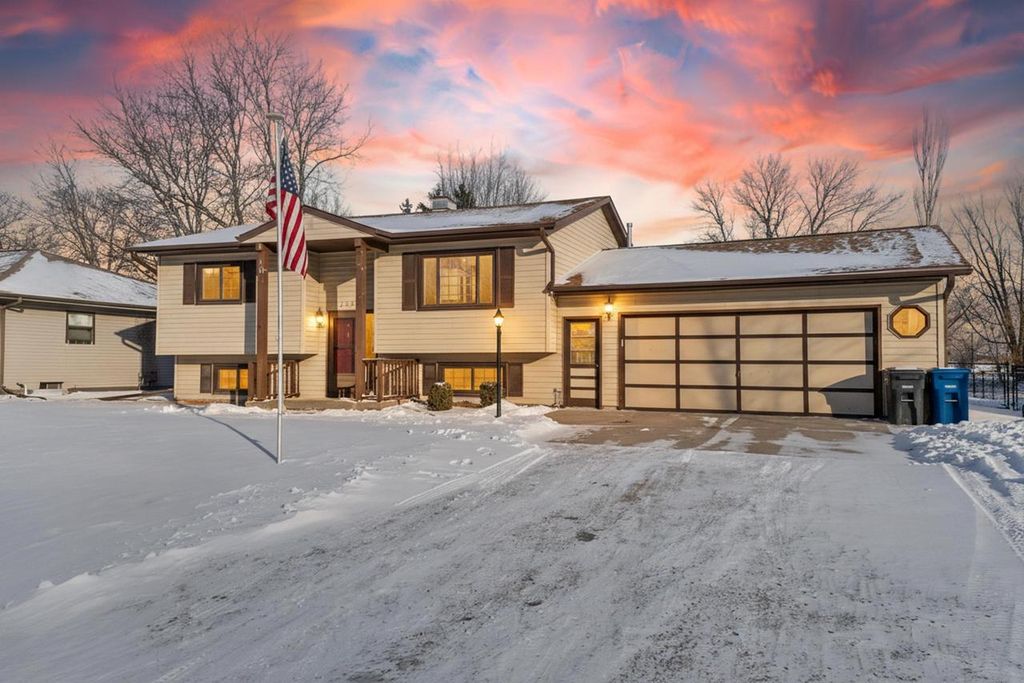 Photo of 1259 Bartlein COURT, Menasha, WI 54952 (MLS # 50320183)