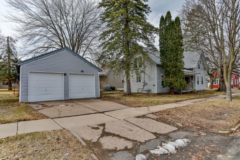 Photo of 300 E 9th STREET, Marshfield, WI 54449 (MLS # 22601284)