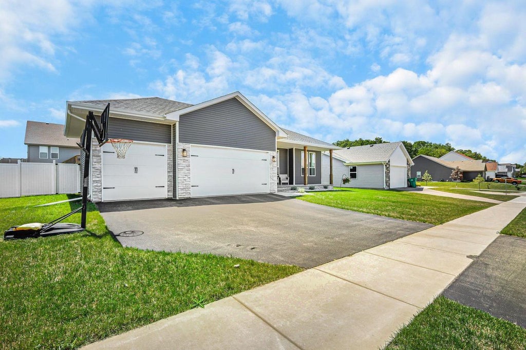 Photo of 313 Cherry STREET, Edgerton, WI 53534 (MLS # 2029976)