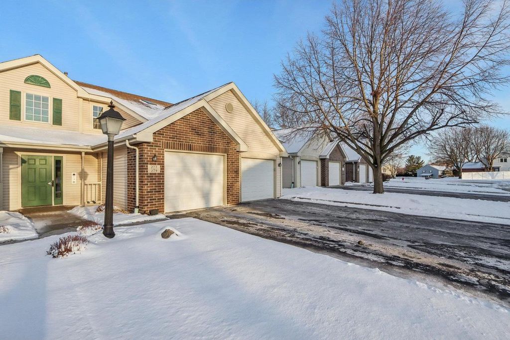 Photo of 279 Kearney WAY, Waunakee, WI 53597 (MLS # 2015197)