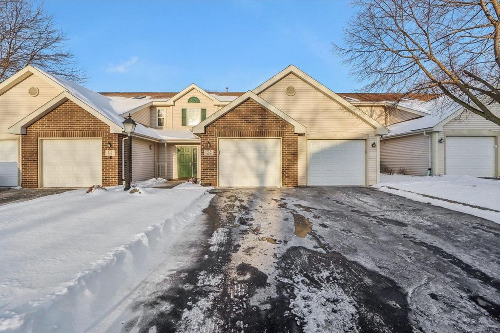 Photo of 279 Kearney WAY, Waunakee, WI 53597 (MLS # 2015197)