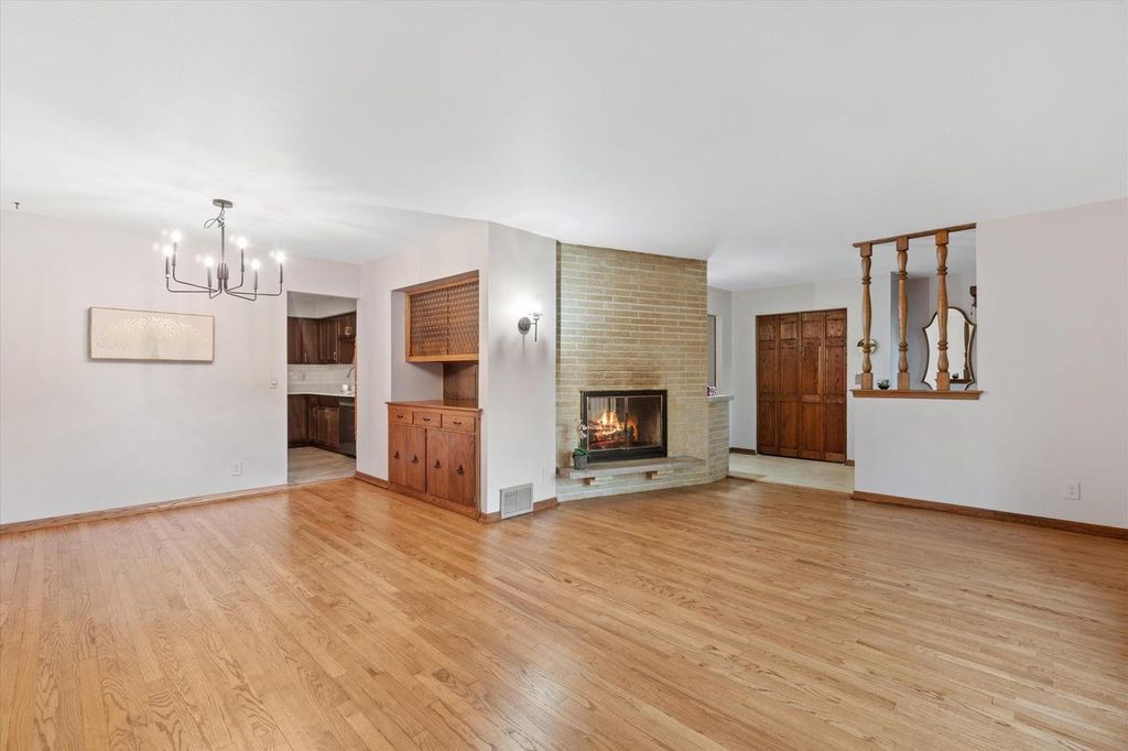 Photo of 5224 W Rita DRIVE, Milwaukee, WI 53219 (MLS # 1959435)