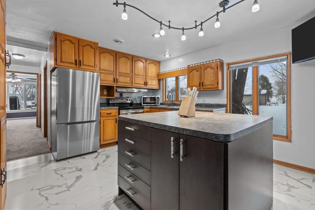 Photo of 958 Cozy LANE, Oshkosh, WI 54901 (MLS # 50319590)