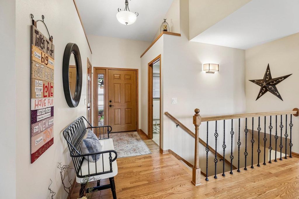 Photo of 810 Ganser DRIVE, Waunakee, WI 53597 (MLS # 2023941)