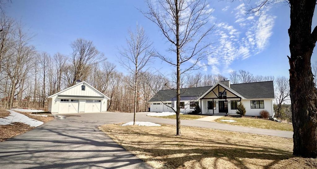 Photo of 6050 W Cassidy DRIVE, Wausau, WI 54401 (MLS # 22601212)