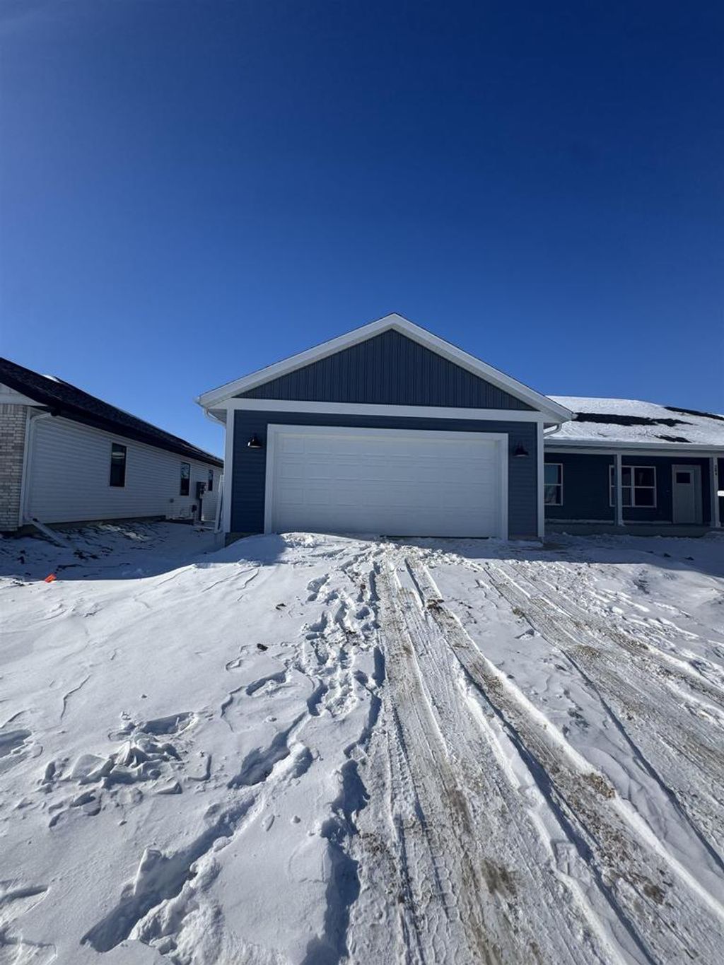 Photo of 280 Santa Maria DRIVE, Arlington, WI 53911 (MLS # 2015920)