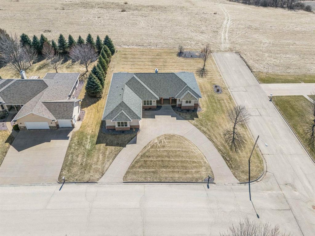 Photo of 1175 Matador DRIVE, Platteville, WI 53818 (MLS # 2018162)