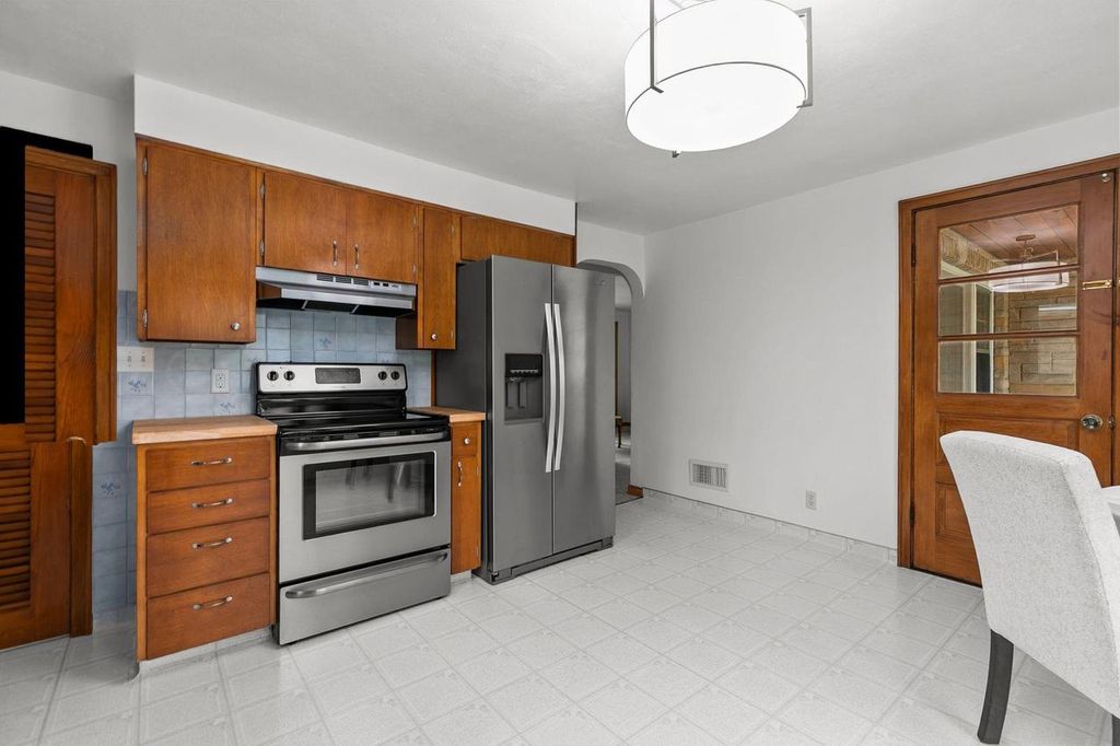 Photo of 319 S Spruce STREET, Appleton, WI 54914 (MLS # 50324336)